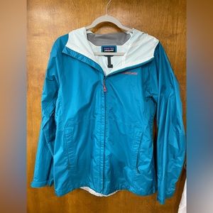 Patagonia windbreaker